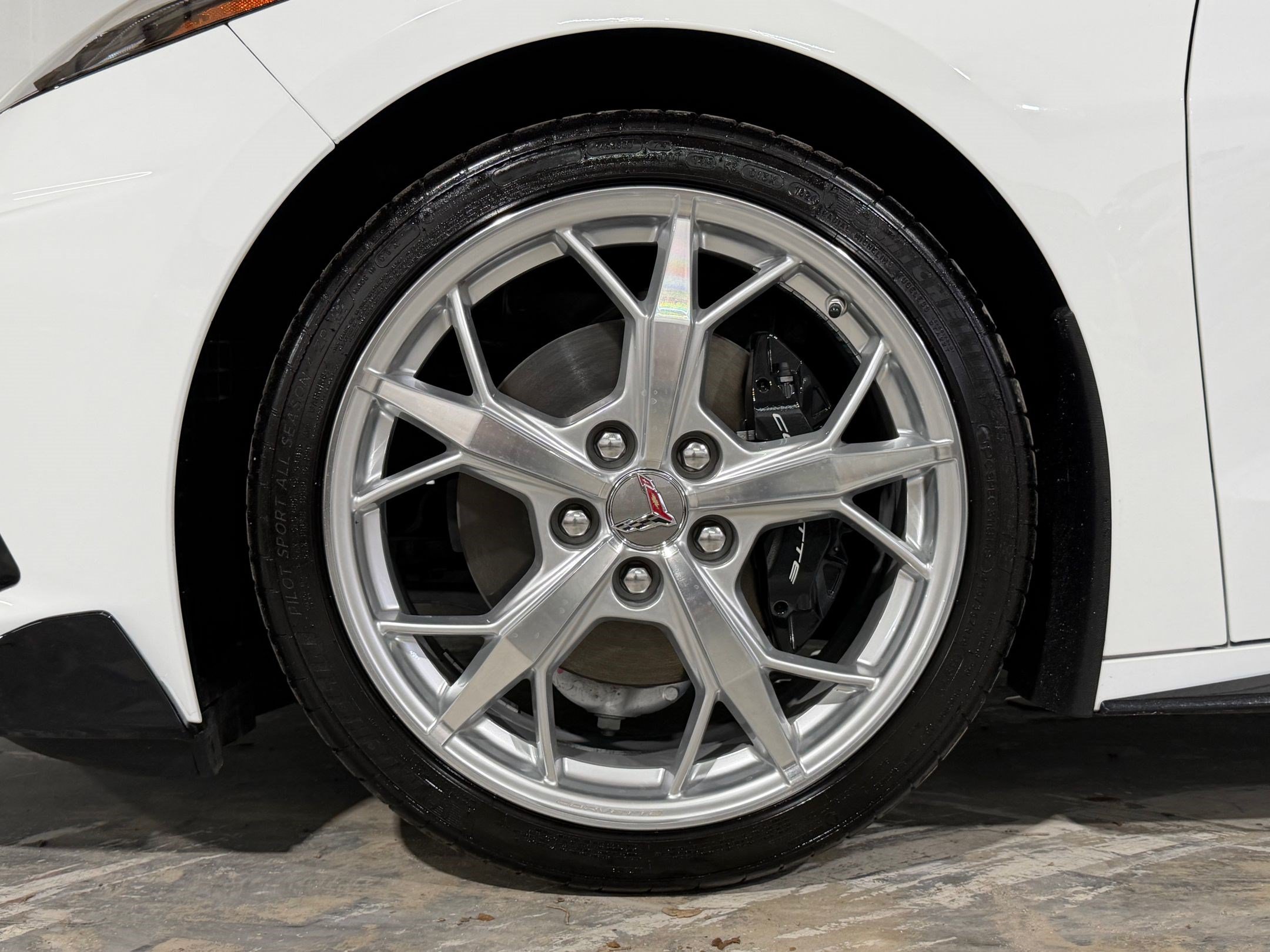 Used 2024 Chevrolet Corvette Stingray Premium Cpe w/ Stealth Interior Trim Package RWD image 22