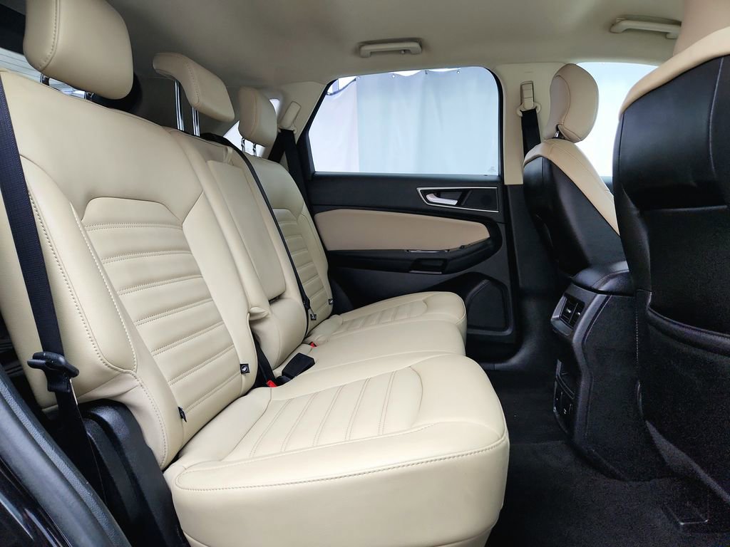 Used 2019 Ford Edge SEL w/ Equipment Group 201A image 27