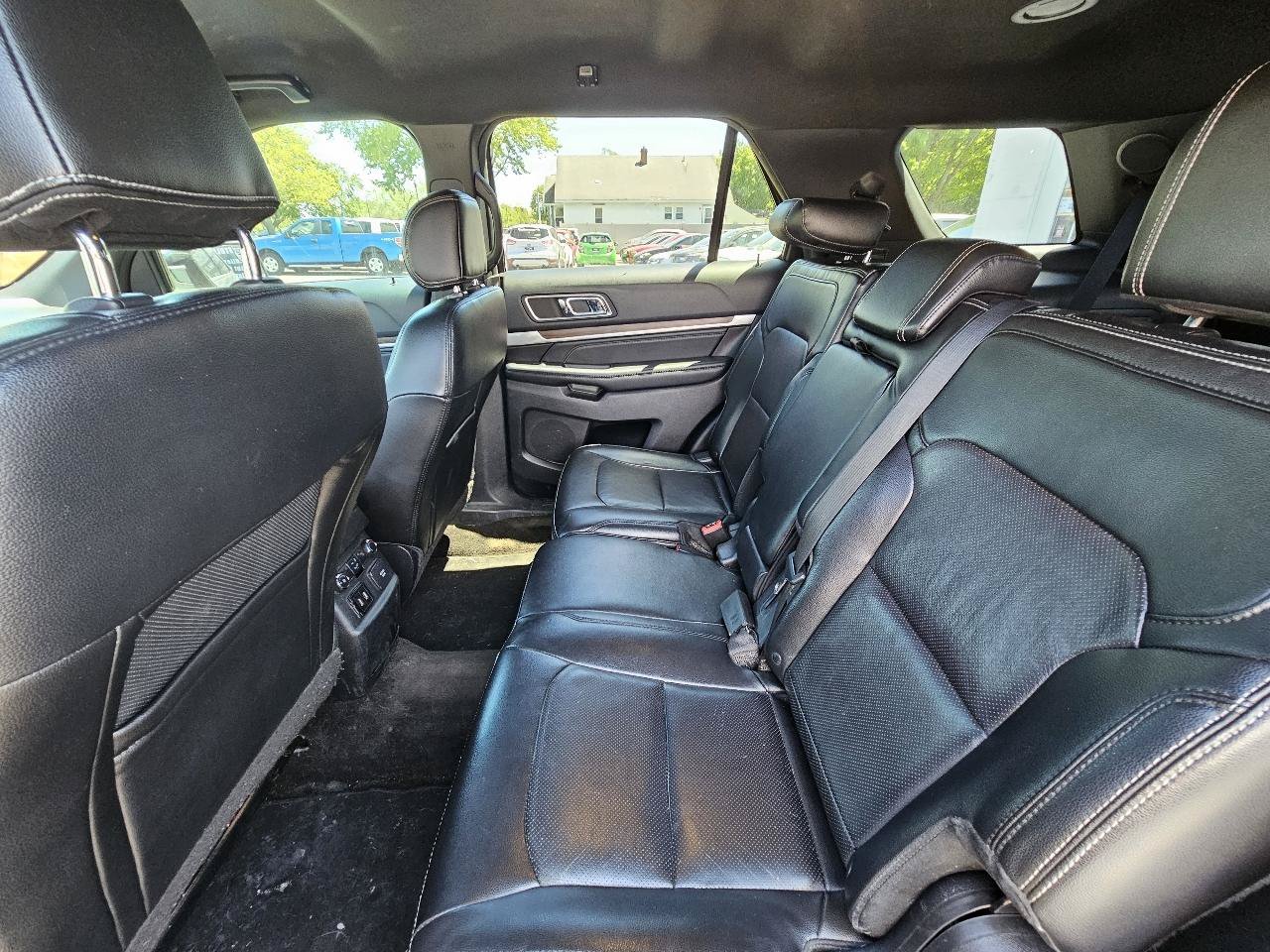 Used 2016 Ford Explorer Limited FWD image 22