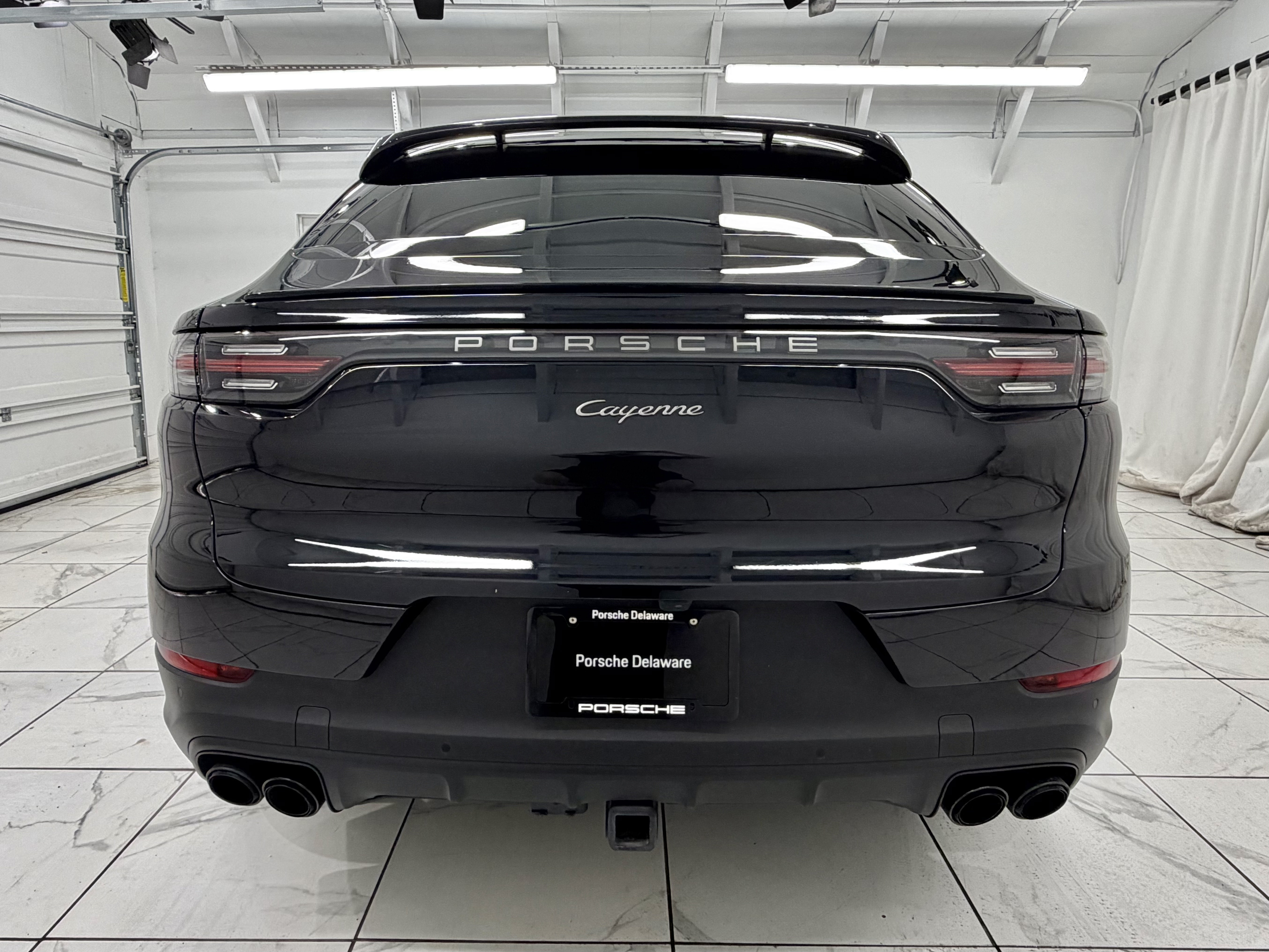 Certified 2022 Porsche Cayenne Platinum Edition AWD/4WD image 13
