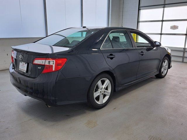 Used 2012 Toyota Camry SE w/ Leather Pkg image 5
