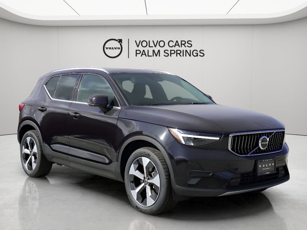New 2025 Volvo XC40 B5 Core w/ Protection Package Premier