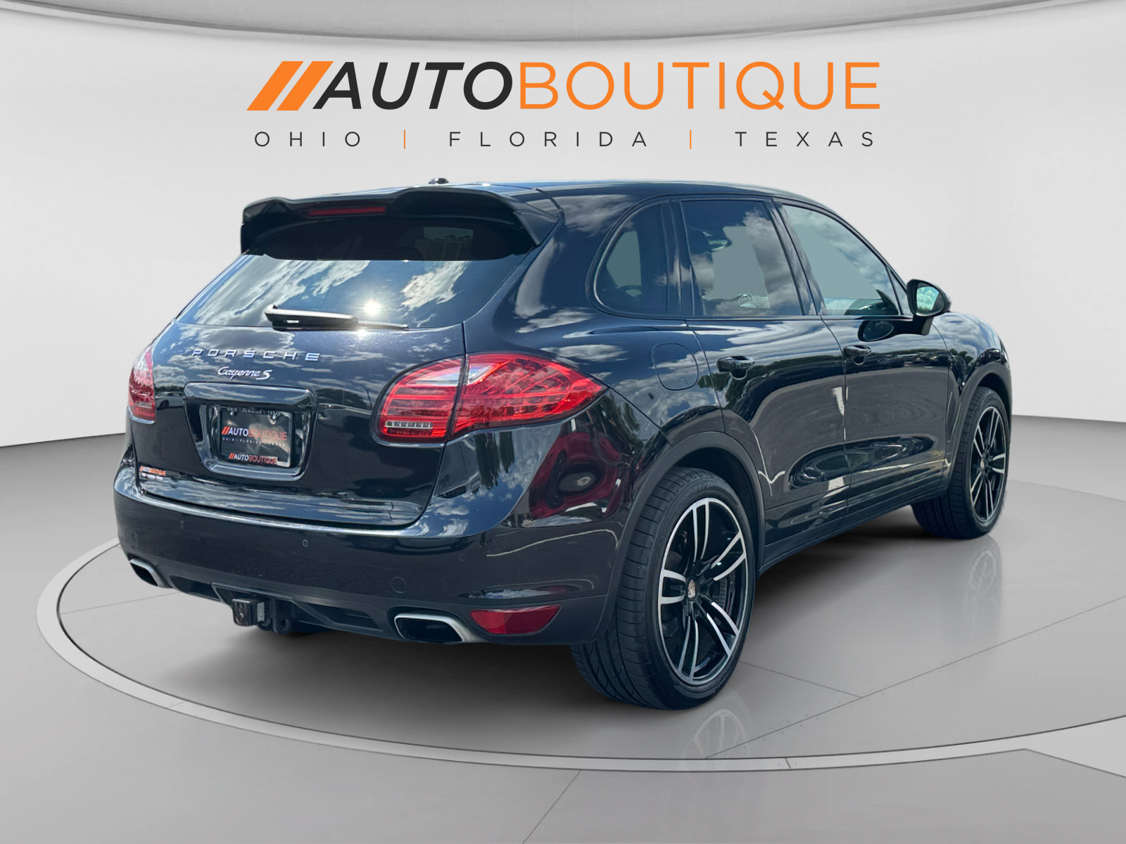 Used 2012 Porsche Cayenne S AWD/4WD image 5