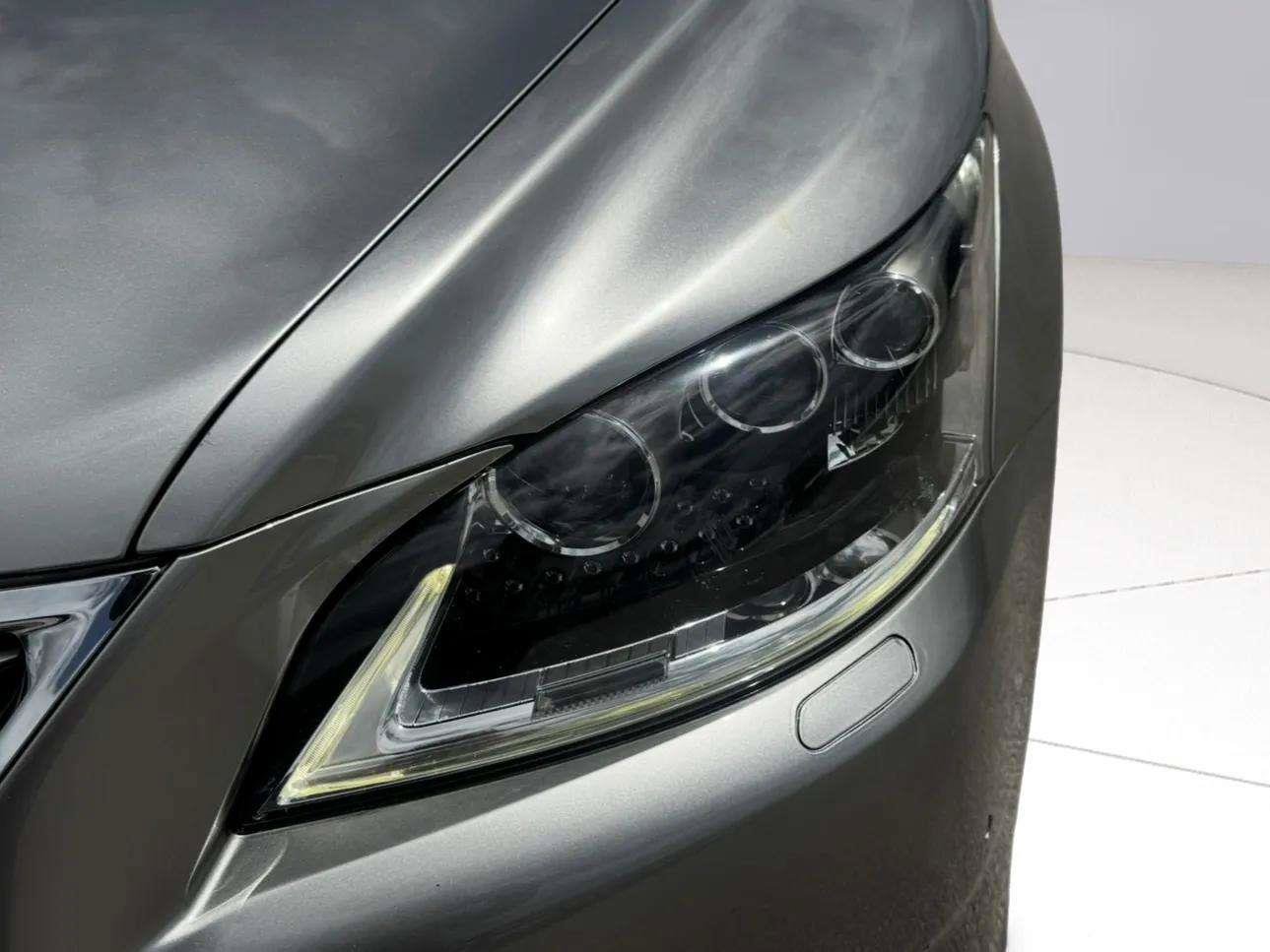 Used 2016 Lexus LS 460 w/ Comfort Package RWD image 13