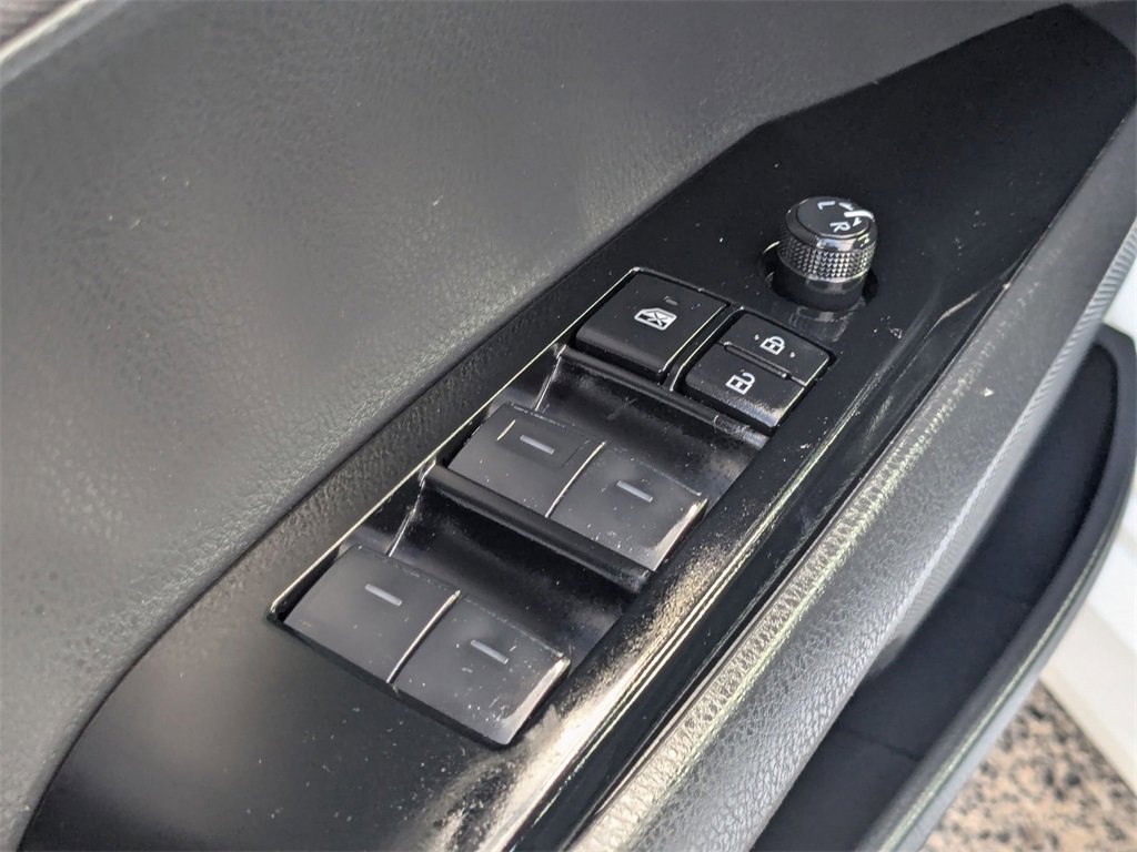 Used 2025 Toyota Camry LE image 15