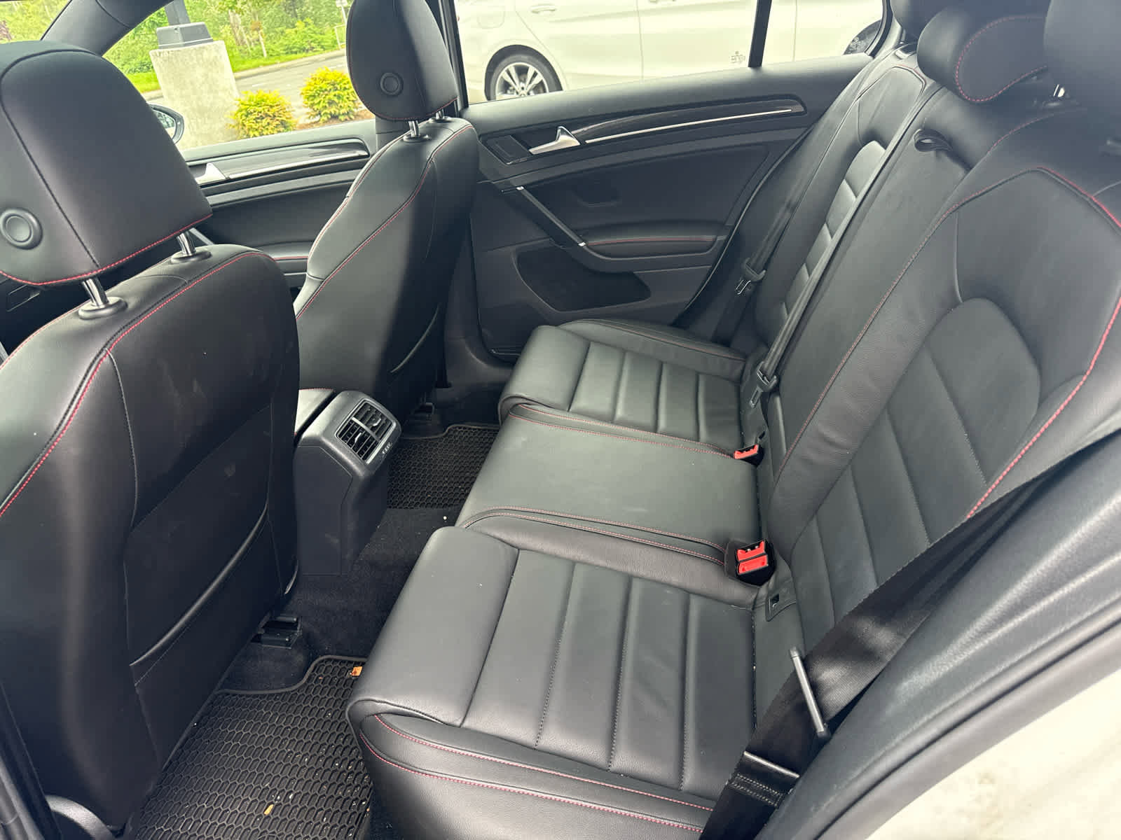 Used 2017 Volkswagen GTI Autobahn FWD image 5