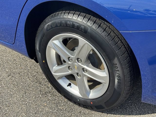Used 2023 Chevrolet Malibu LS FWD image 6