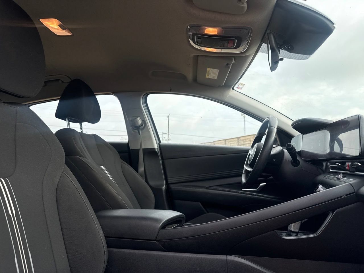 Used 2023 Hyundai Elantra SEL w/ Convenience Package FWD image 26