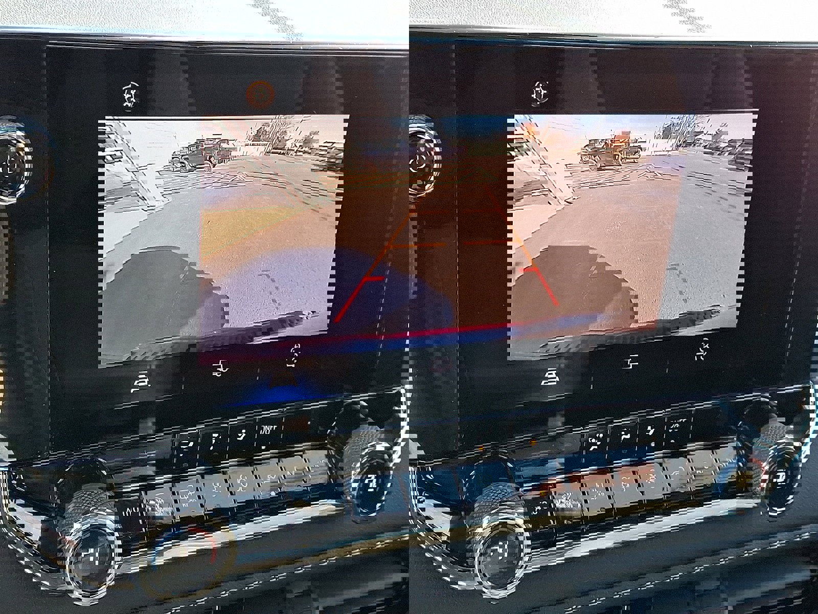 Used 2023 Chevrolet Colorado LT w/ LT Convenience Package image 18