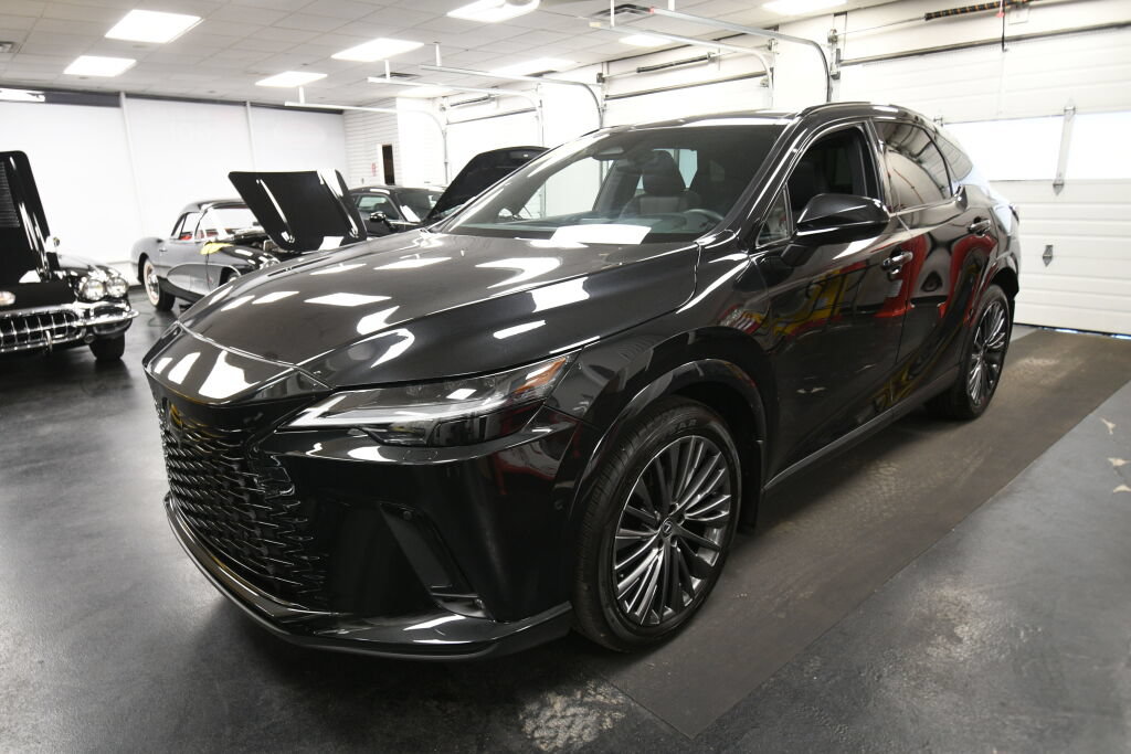 Used 2023 Lexus RX 350 AWD w/ Accessory Package image 4