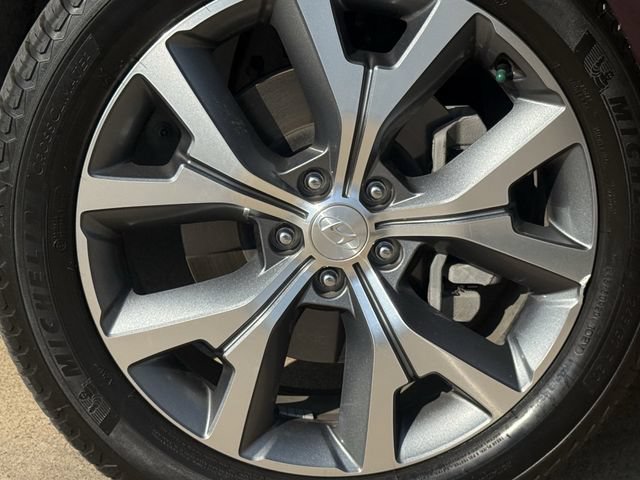 Used 2021 Hyundai Palisade Limited FWD image 8