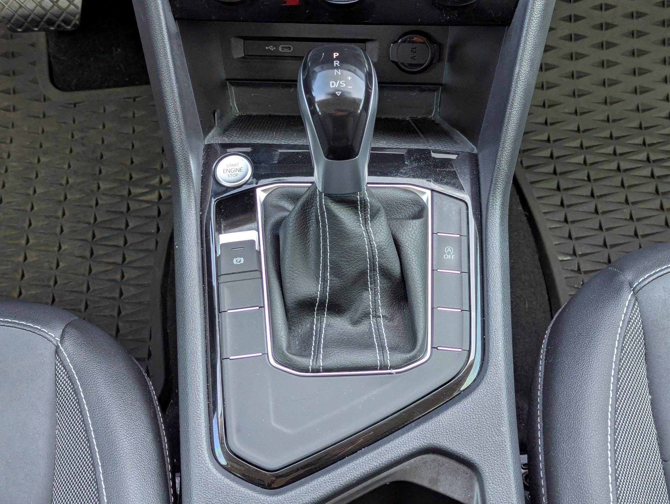 Used 2023 Volkswagen Taos SE image 19