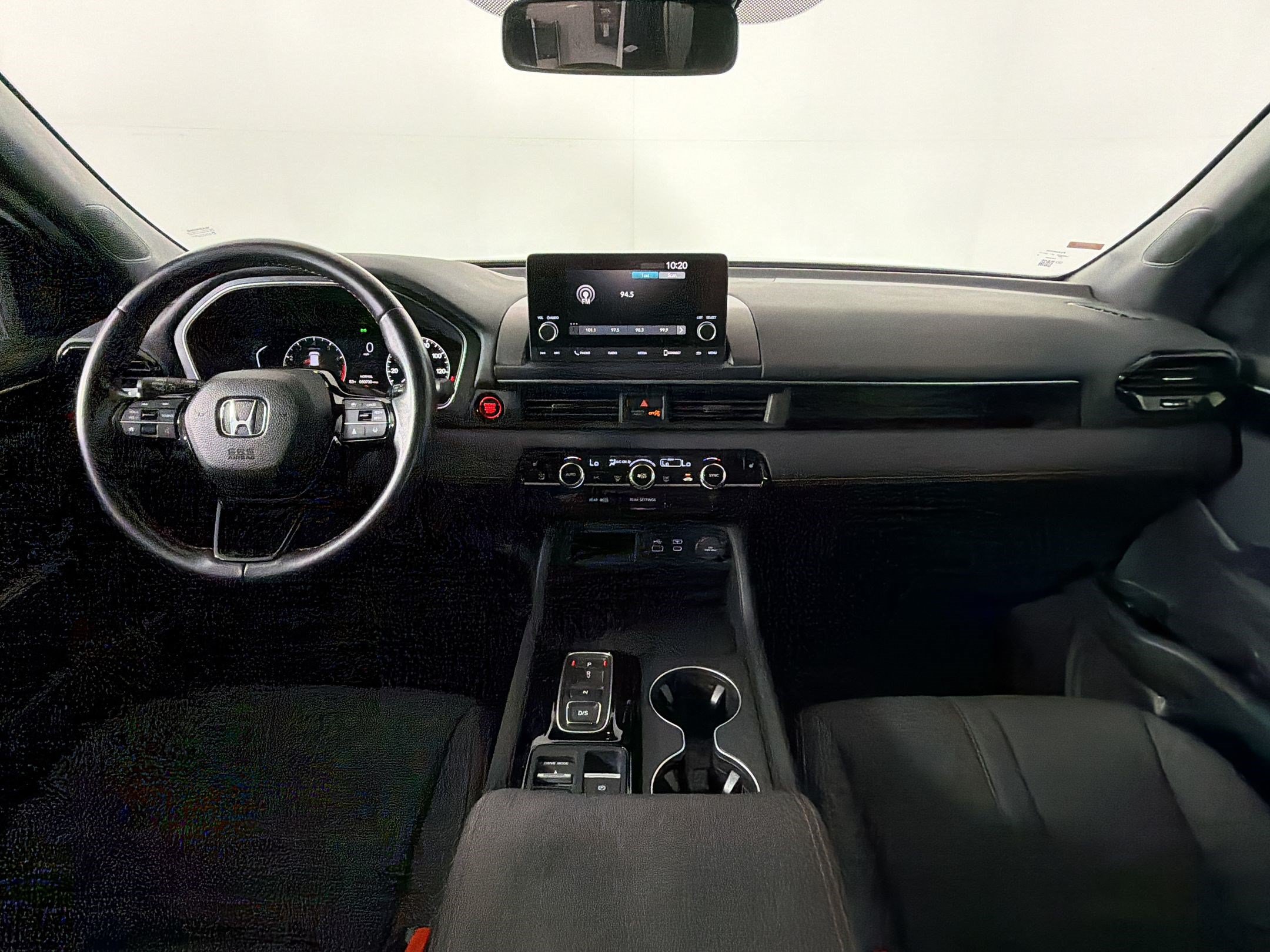 Used 2024 Honda Pilot Sport image 14