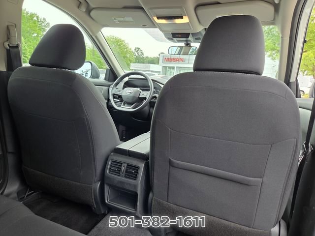 Used 2026 Nissan Rogue S FWD image 16