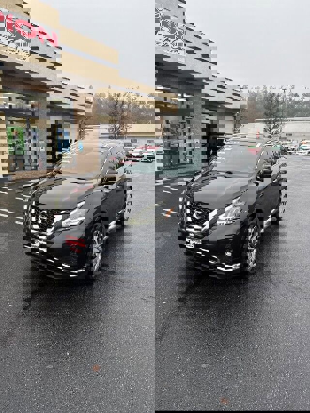 Used 2019 Nissan Murano SL image 2