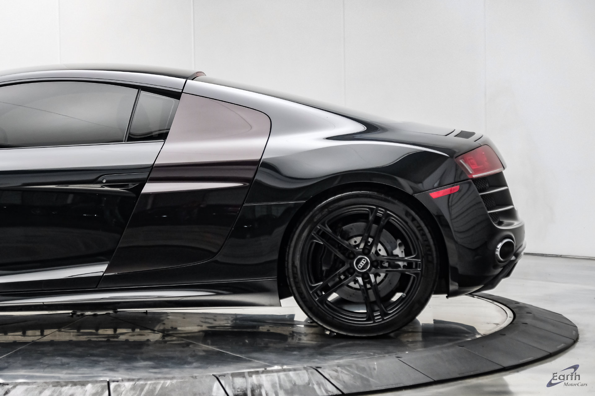 Used 2011 Audi R8 V10 AWD/4WD image 11