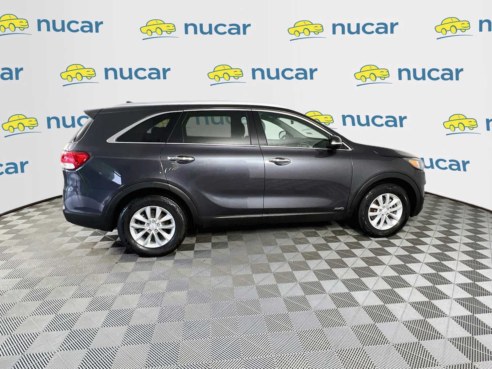 Used 2017 Kia Sorento AWD w/ LX Convenience Package image 8