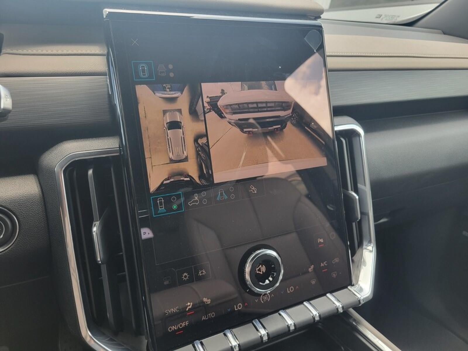 New 2026 GMC Acadia Elevation w/ Elevation Premium Package FWD image 19