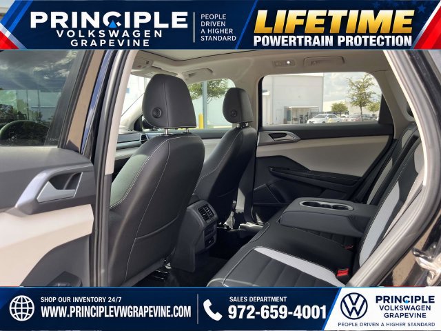 Used 2025 Volkswagen Taos SEL AWD/4WD image 23