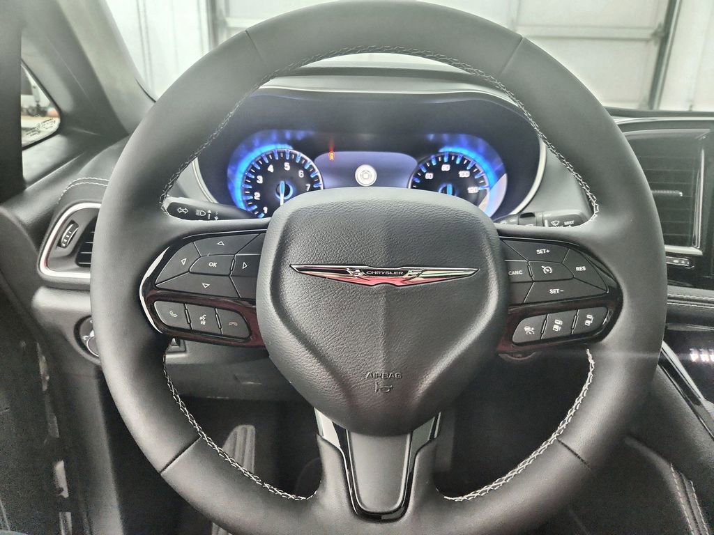 New 2026 Chrysler Pacifica Limited image 22