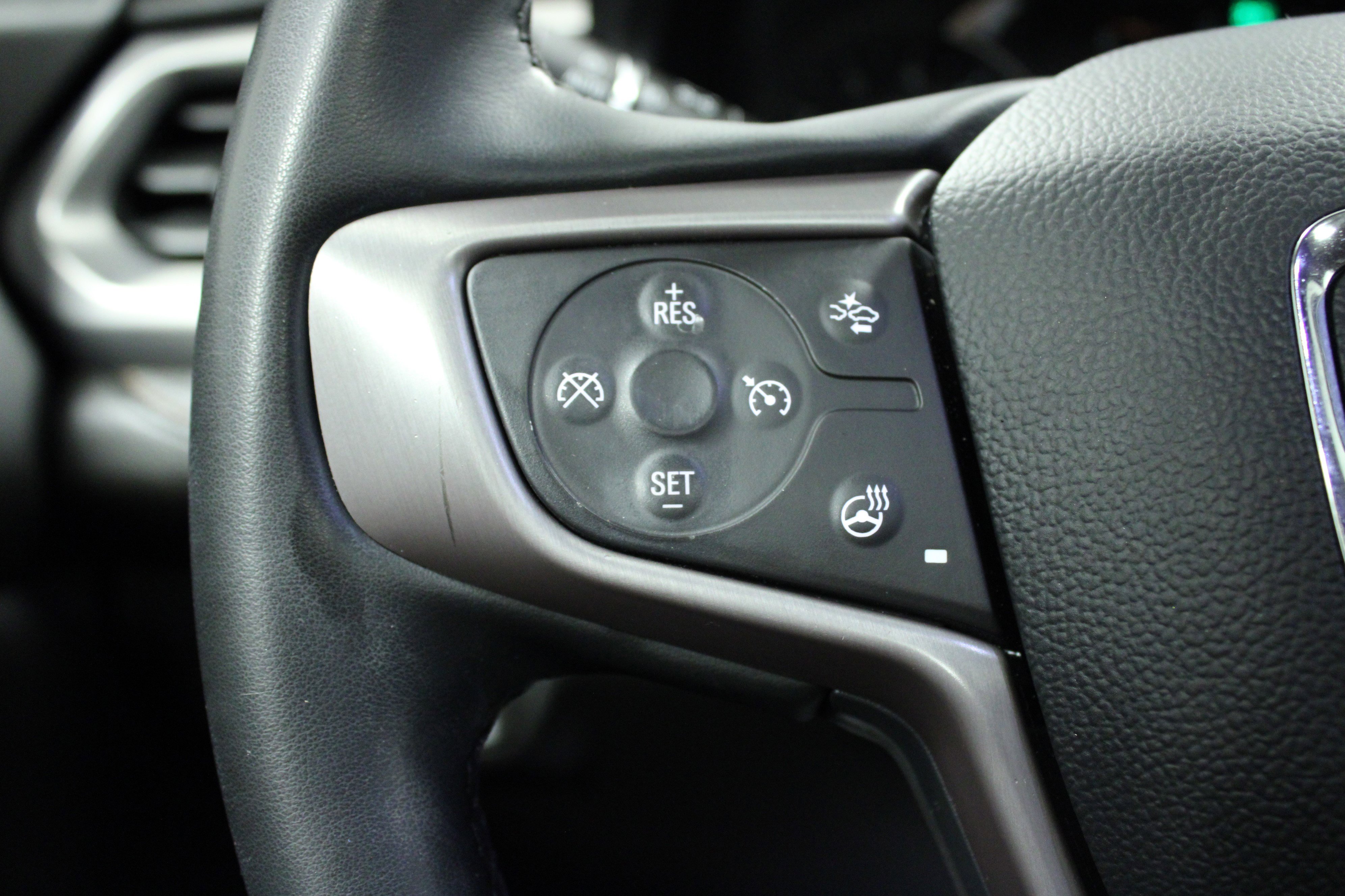 Used 2023 GMC Acadia AT4 w/ Preferred Package image 19