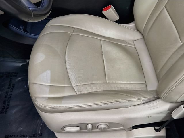 Used 2019 Buick Enclave Essence AWD/4WD image 19