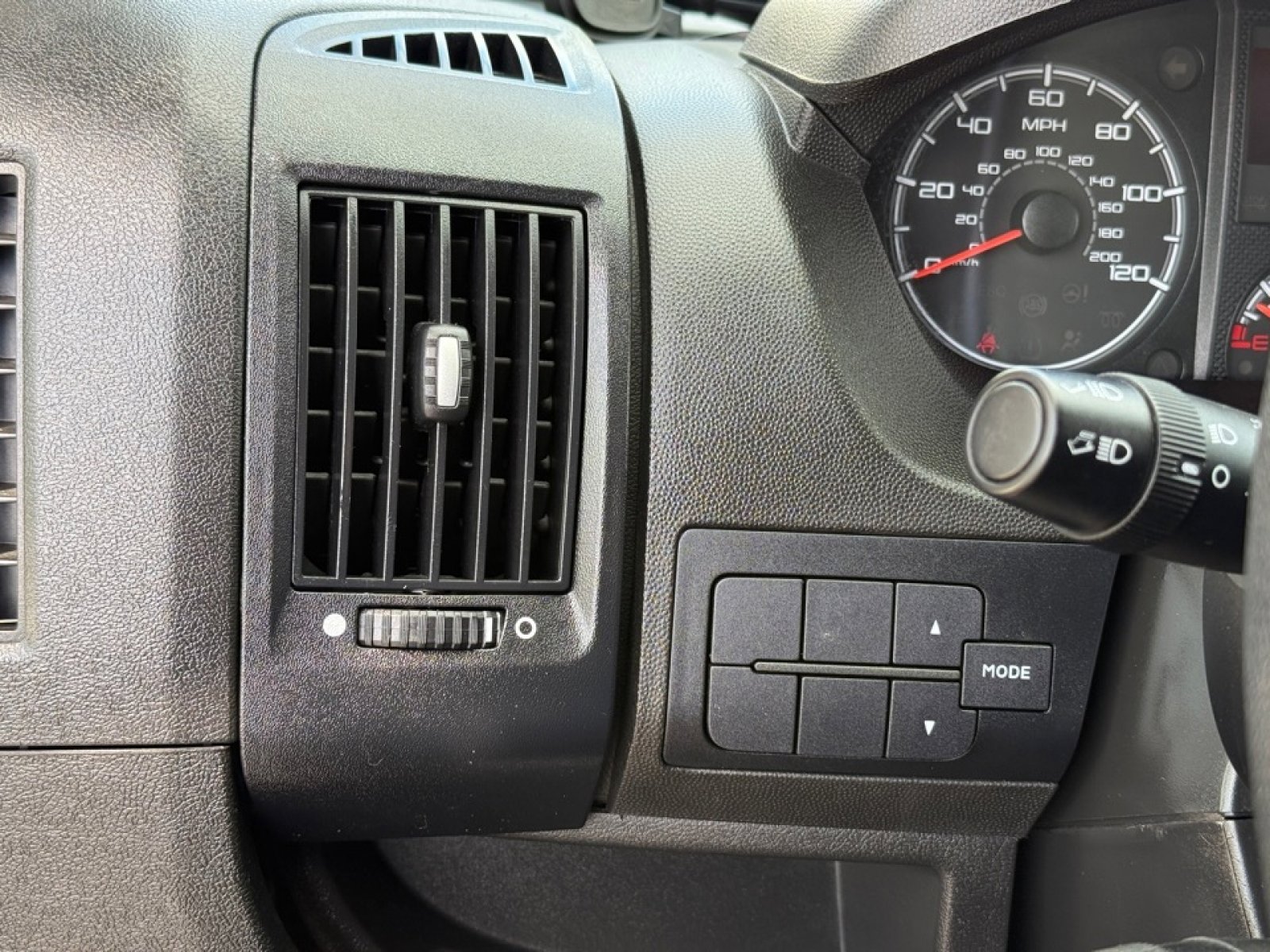 Used 2019 RAM ProMaster 1500 image 34