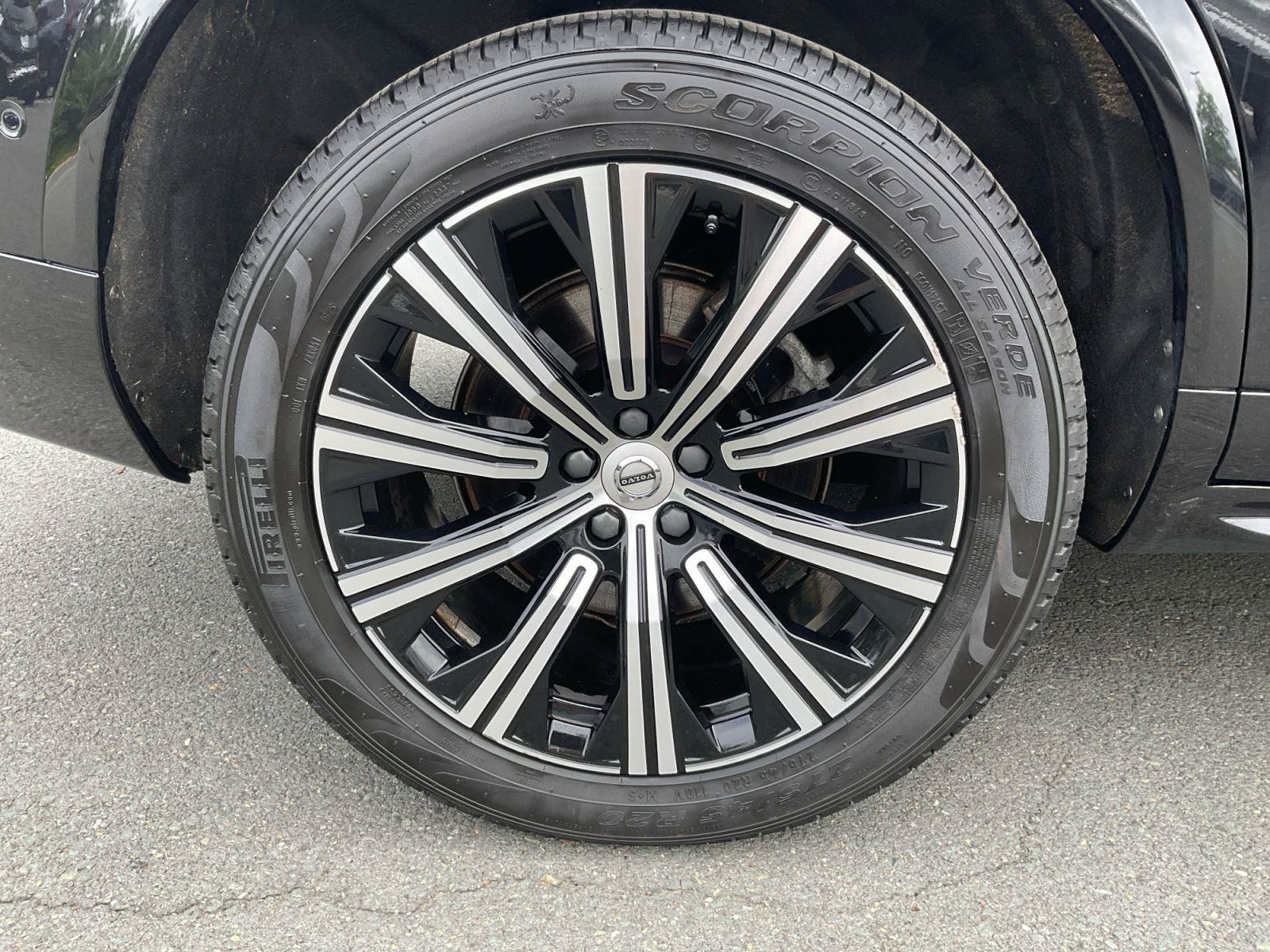 Certified 2023 Volvo XC90 B6 Plus AWD/4WD image 16
