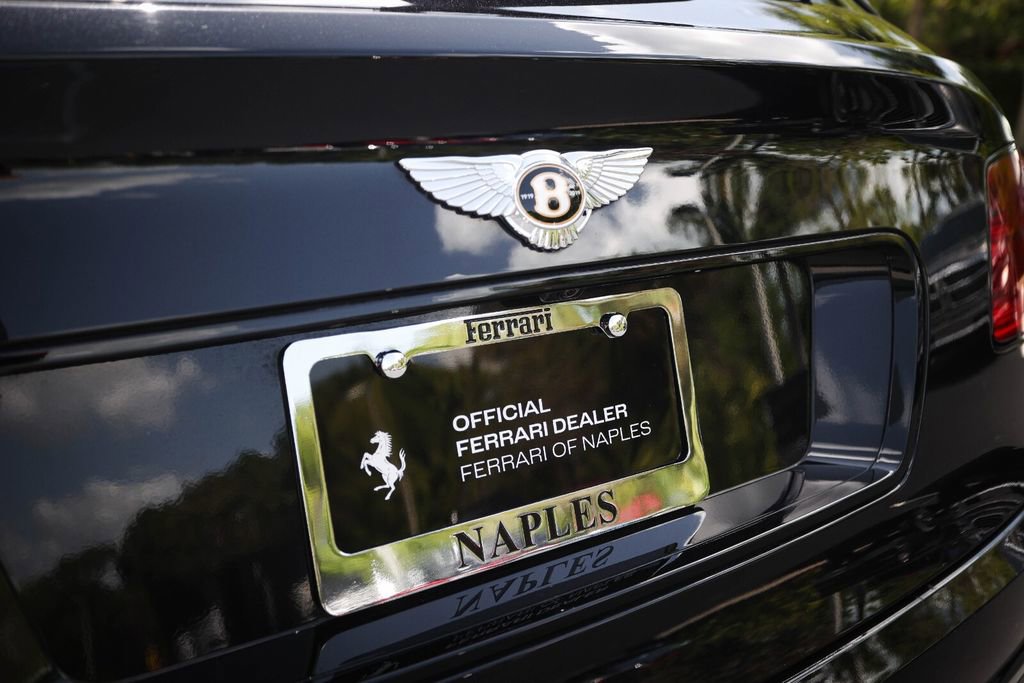 Used 2019 Bentley Bentayga image 16