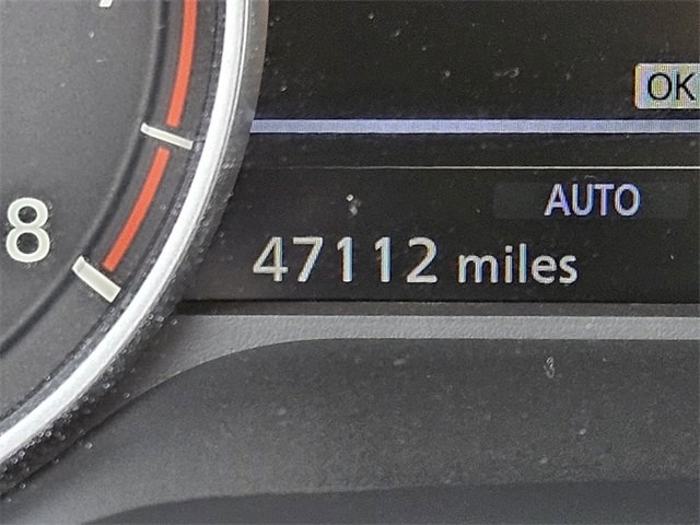 Used 2021 Nissan Rogue SL w/ Premium Package image 32