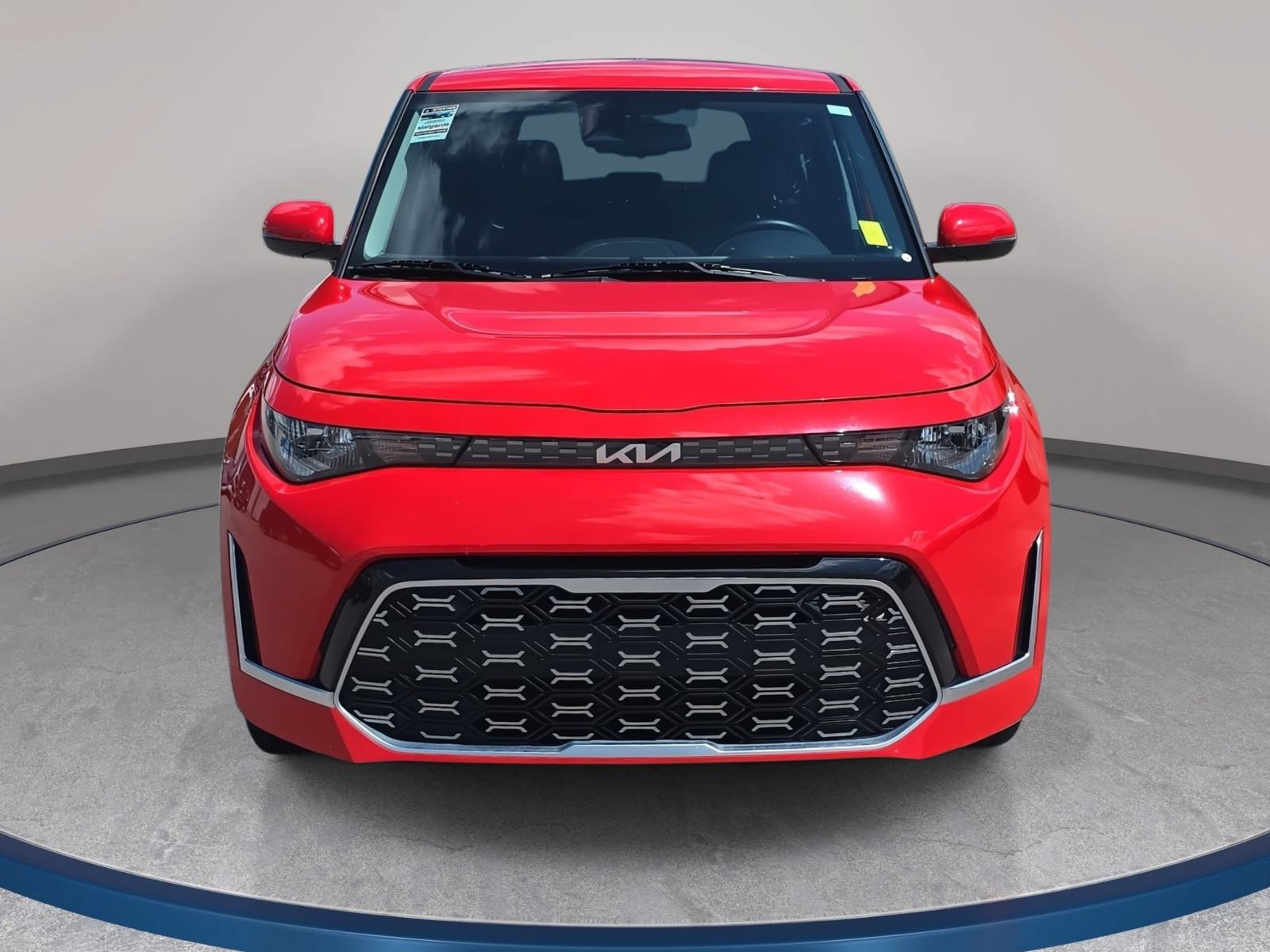 Used 2023 Kia Soul GT-Line FWD image 2