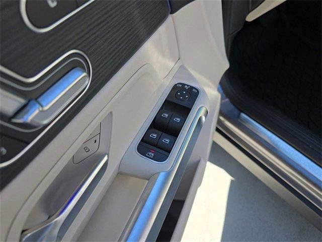 Certified 2026 Mercedes-Benz GLB 250 4MATIC image 26
