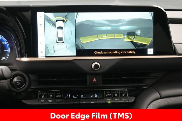 Used 2024 Toyota Crown Limited AWD/4WD image 19