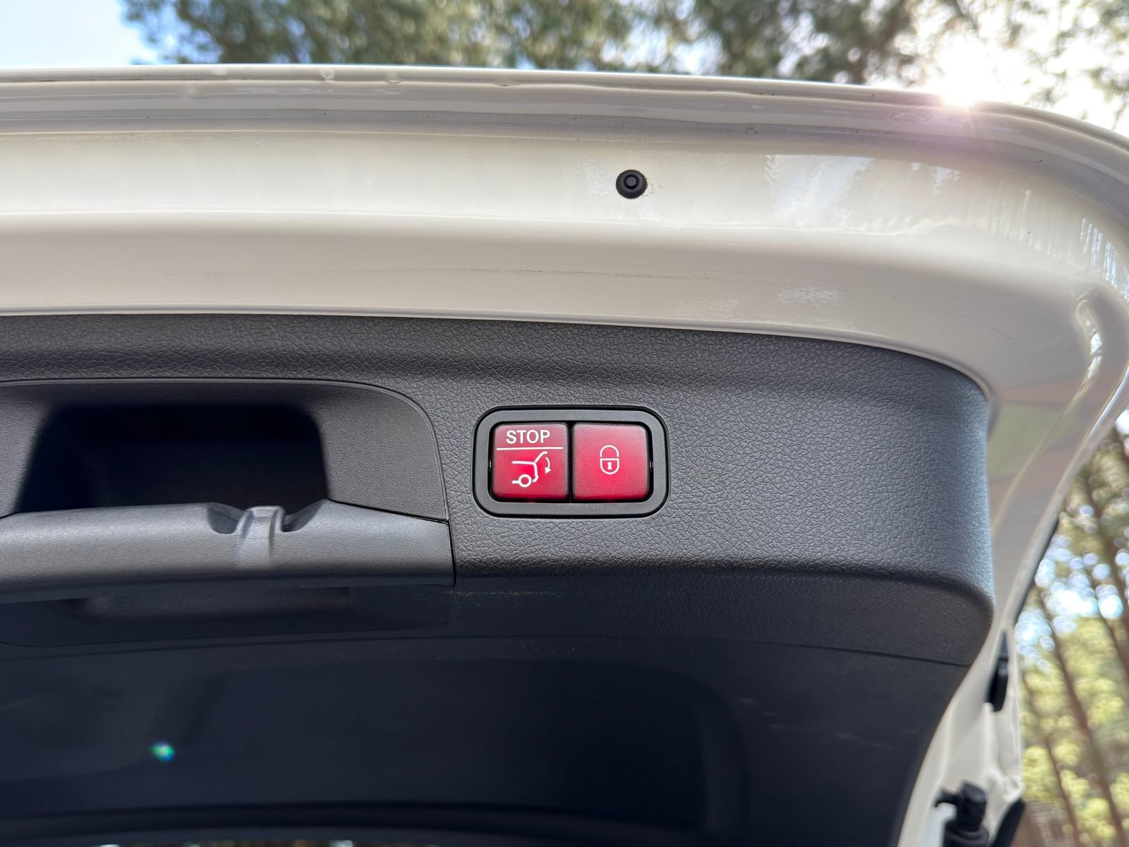 Used 2020 Mercedes-Benz GLE 350 4MATIC image 18