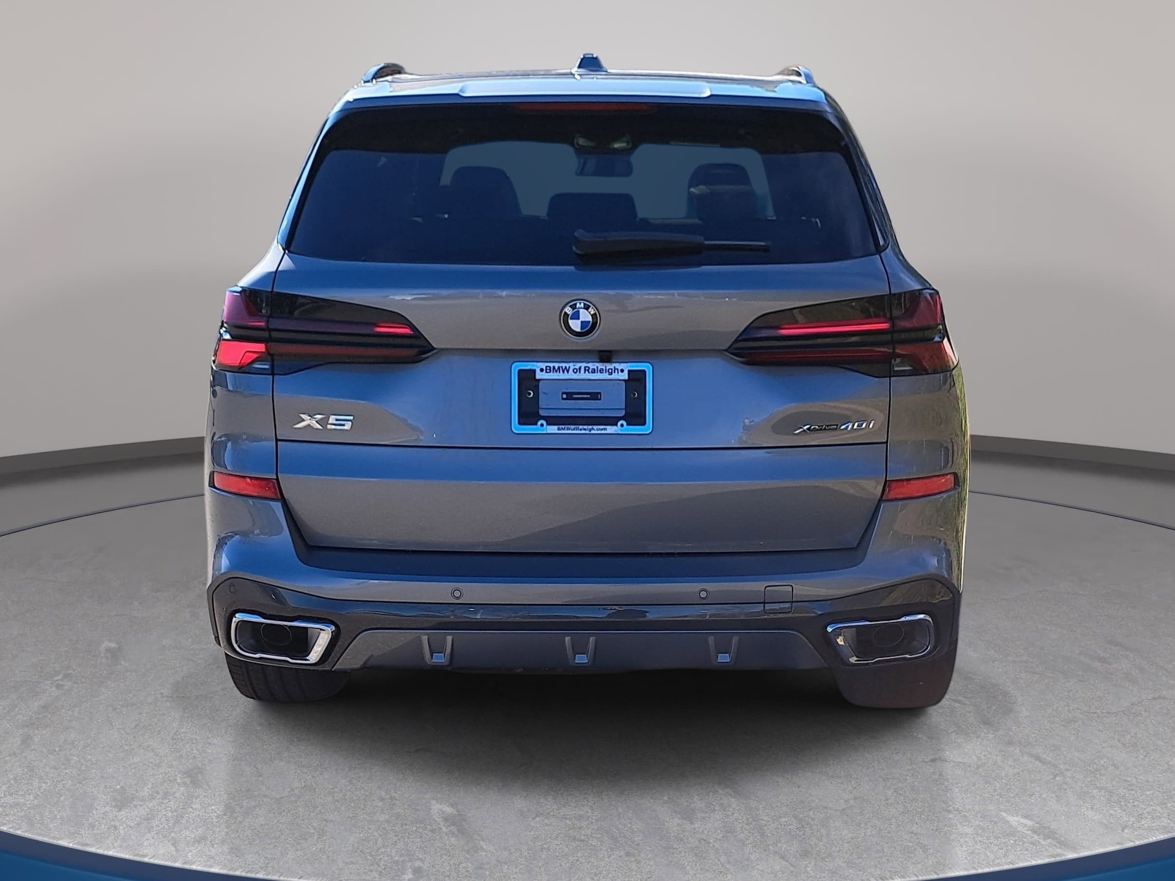 New 2026 BMW X5 xDrive40i w/ M Sport Package AWD/4WD image 6