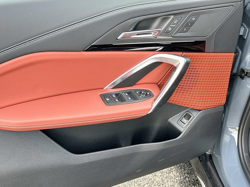 New 2027 BMW X1 xDrive28i AWD/4WD image 18