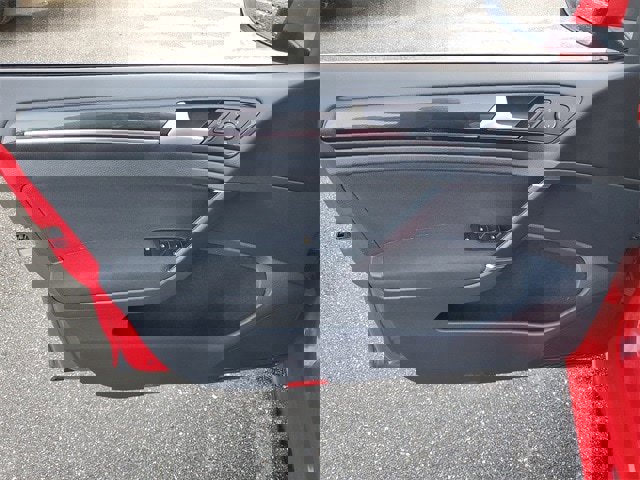 Used 2016 Volkswagen Golf S image 12