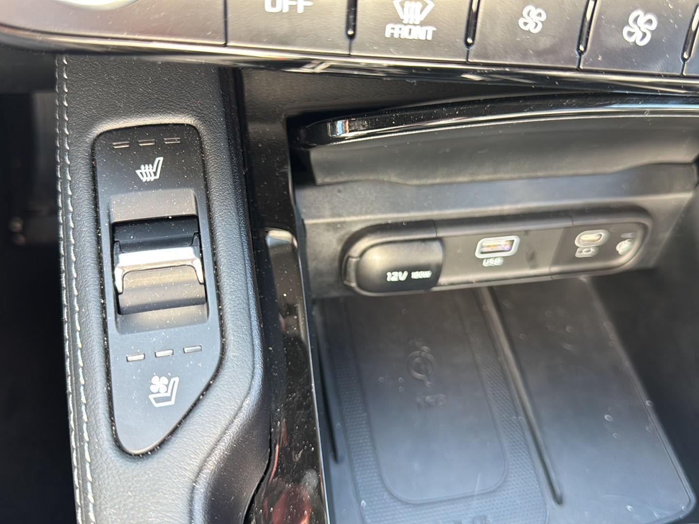 Used 2025 Kia Telluride AWD image 31