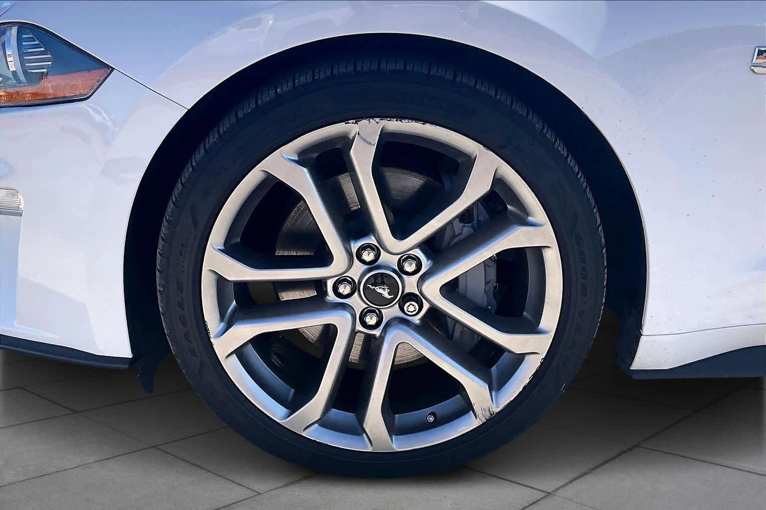 Used 2022 Ford Mustang GT Premium w/ Equipment Group 401A image 10