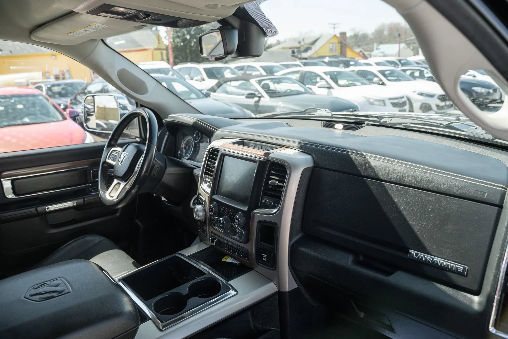 Used 2013 RAM 1500 Laramie w/ Convenience Group image 14