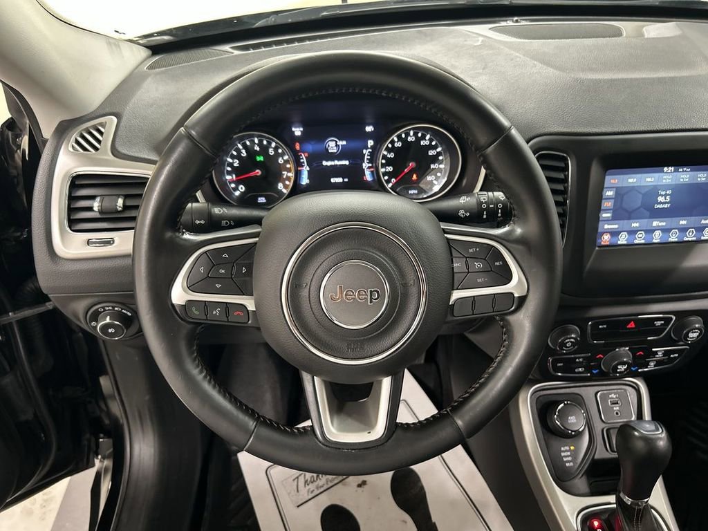 Used 2020 Jeep Compass Latitude w/ Popular Equipment Group AWD/4WD image 4