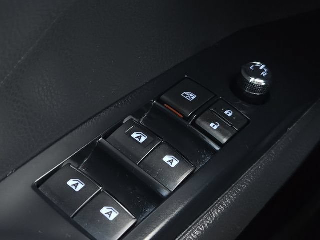 Certified 2020 Toyota Camry XLE w/ Sunroof Package FWD image 27