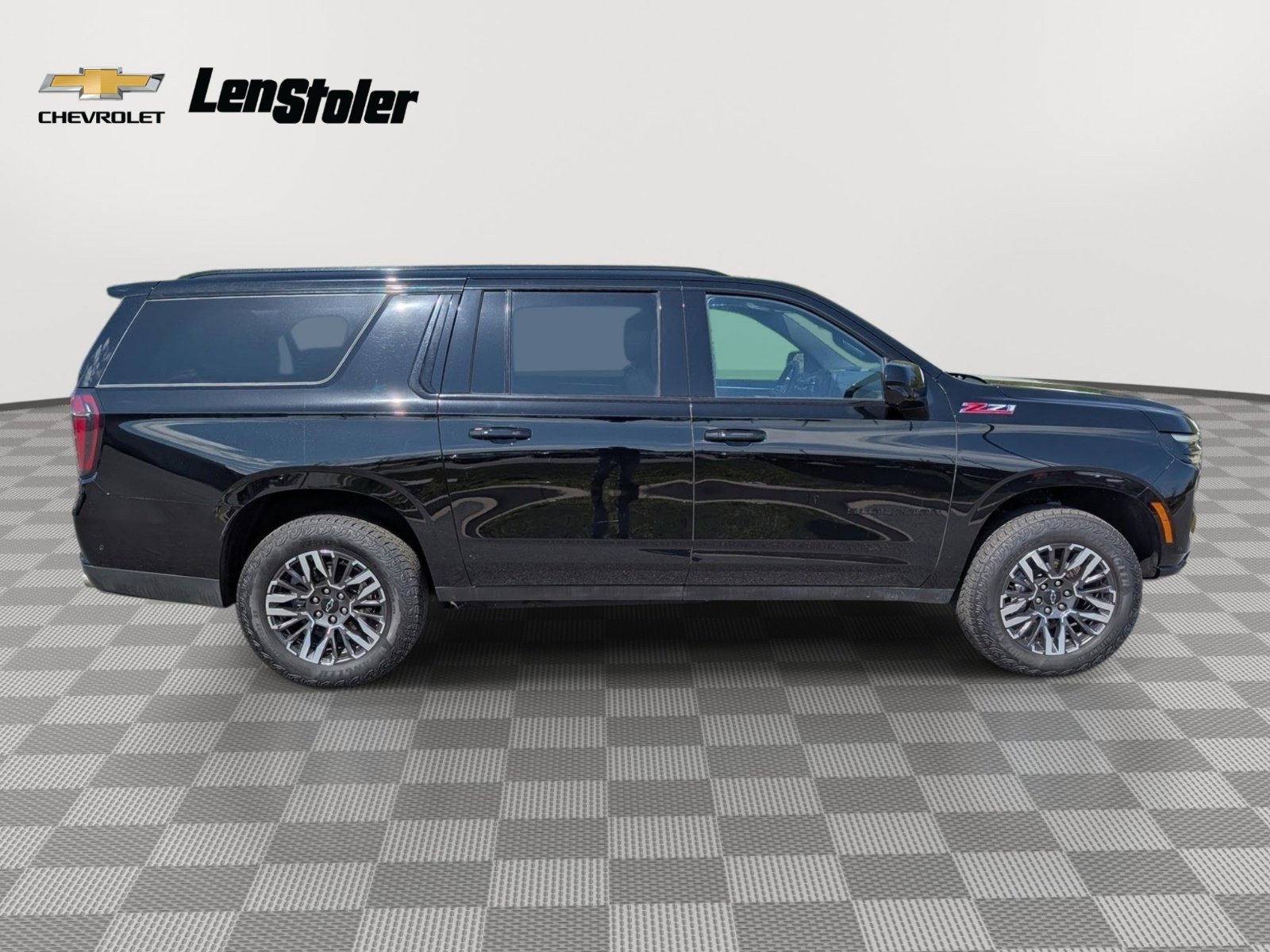 Used 2025 Chevrolet Suburban Z71 AWD/4WD image 6