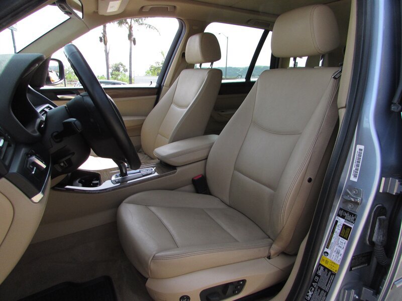 Used 2011 BMW X3 xDrive28i AWD/4WD image 8