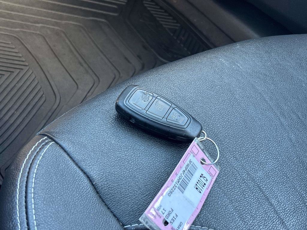 Used 2017 Ford Fiesta Titanium image 27