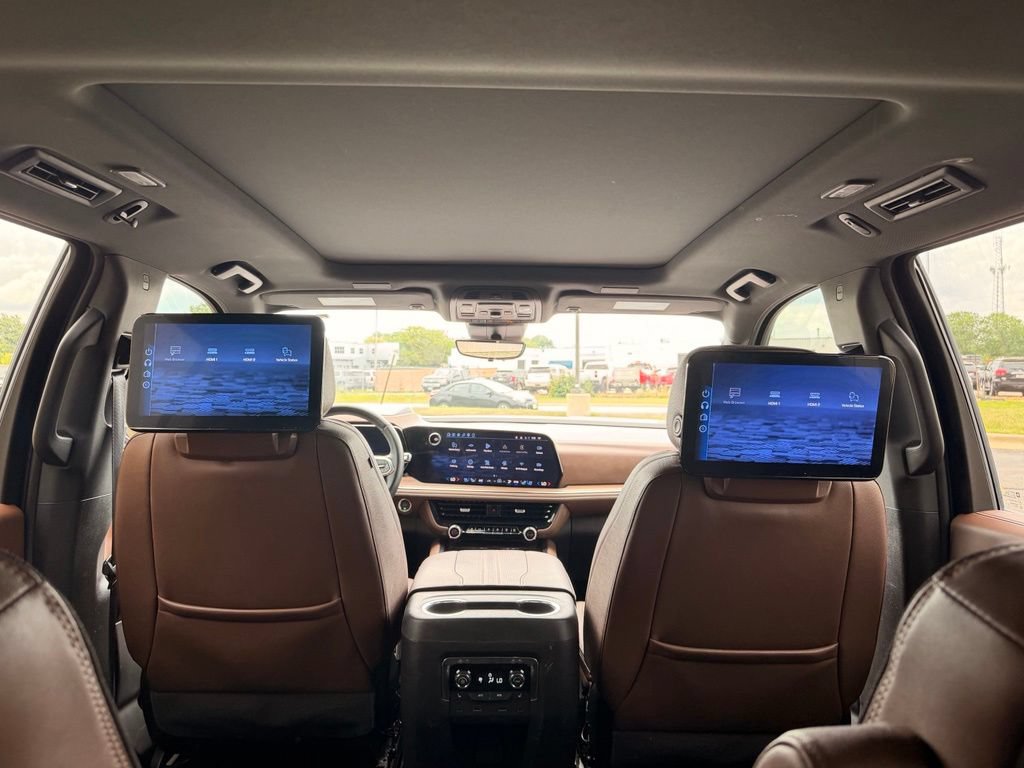 Certified 2025 Chevrolet Tahoe High Country AWD/4WD image 27