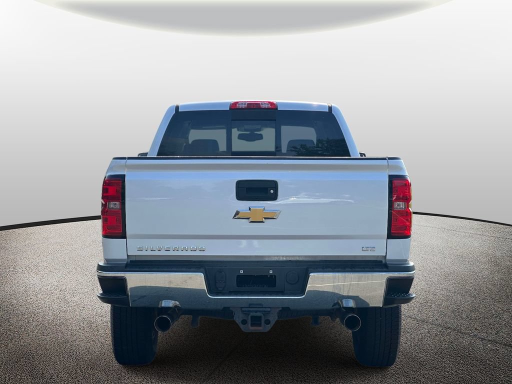 Used 2019 Chevrolet Silverado 2500 LTZ RWD image 3