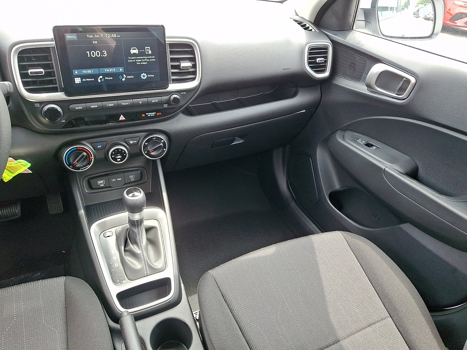 New 2026 Hyundai Venue SE FWD image 11