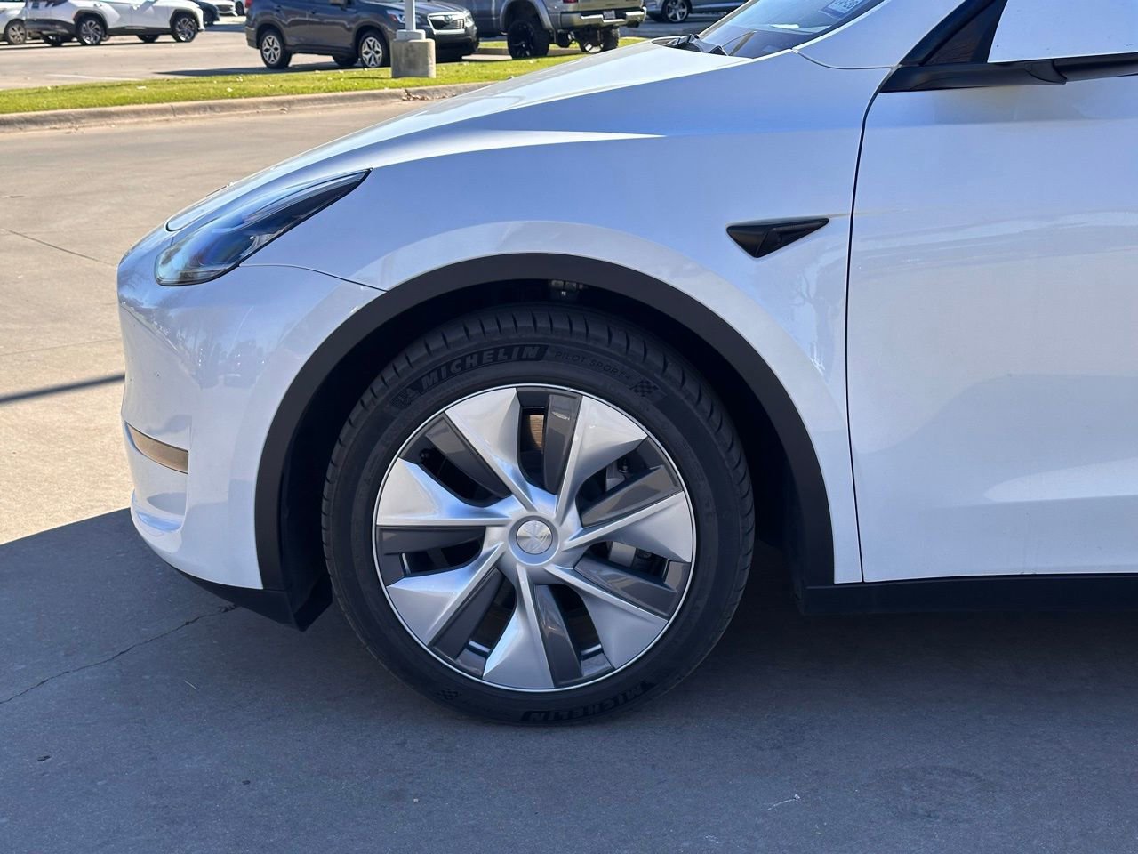 Used 2023 Tesla Model Y Long Range image 10