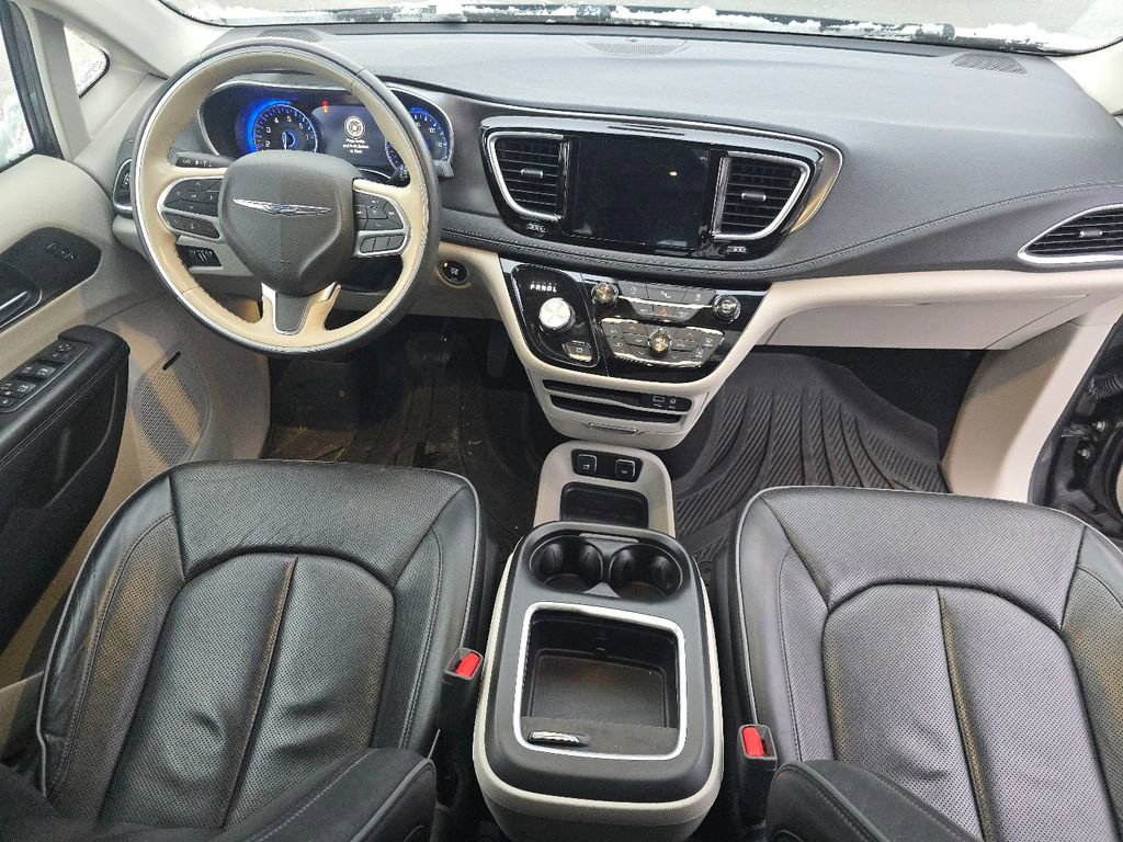 Used 2019 Chrysler Pacifica Limited w/ Tire & Wheel Group image 20